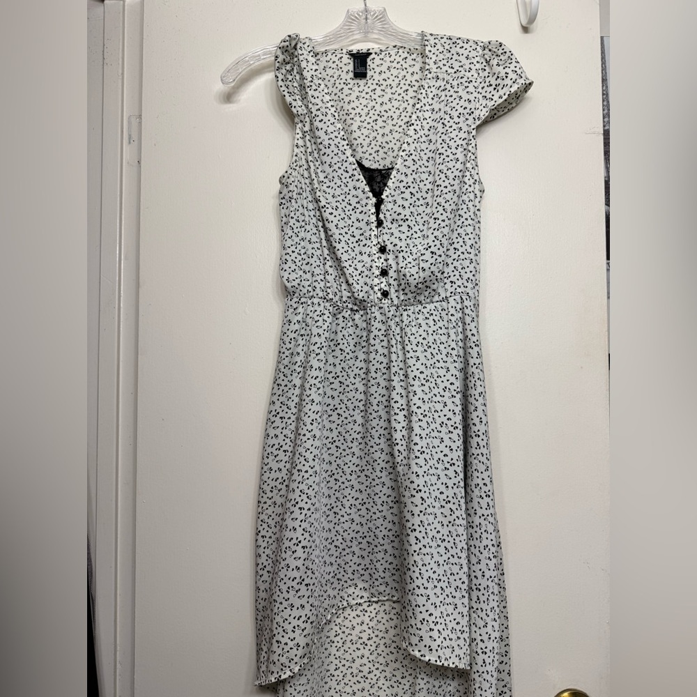 Forever 21 Black & White Heart Print Midi Dress – Size Small